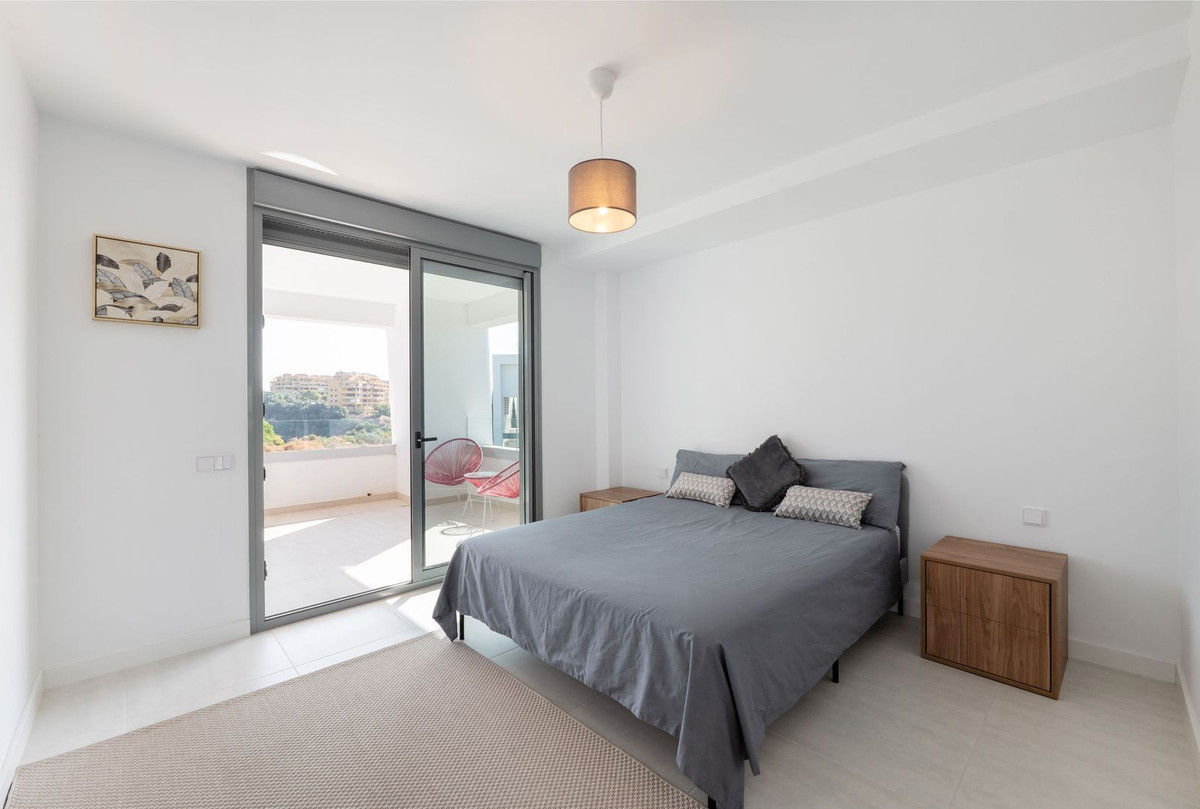 2 Bed Apartment for sale in Estepona Costa Del Sol, Málaga, Spain