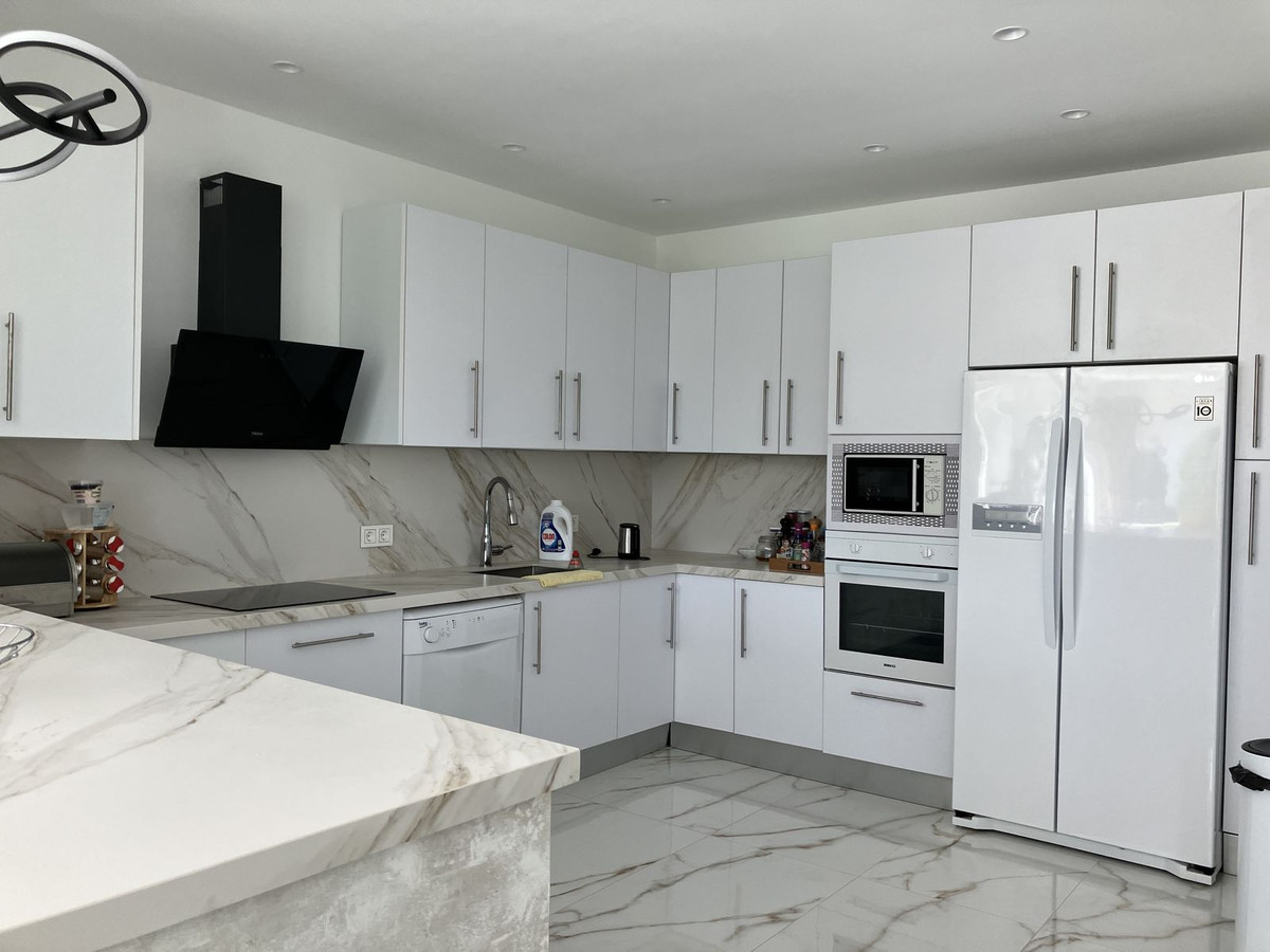 Se vende Villa - Chalet de 6 dormitorios en Costa Del Sol, Málaga, España