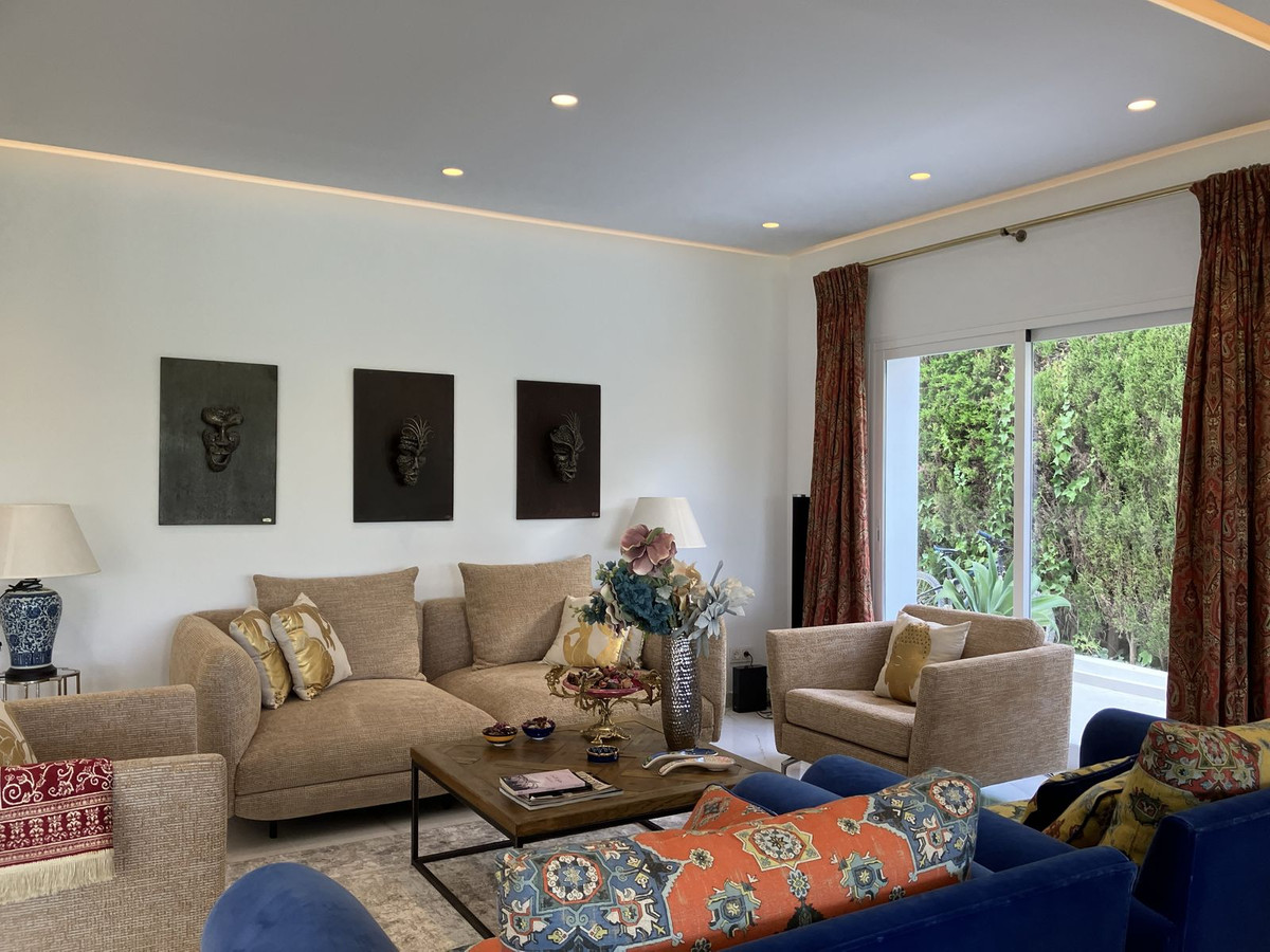 Se vende Villa - Chalet de 6 dormitorios en Costa Del Sol, Málaga, España