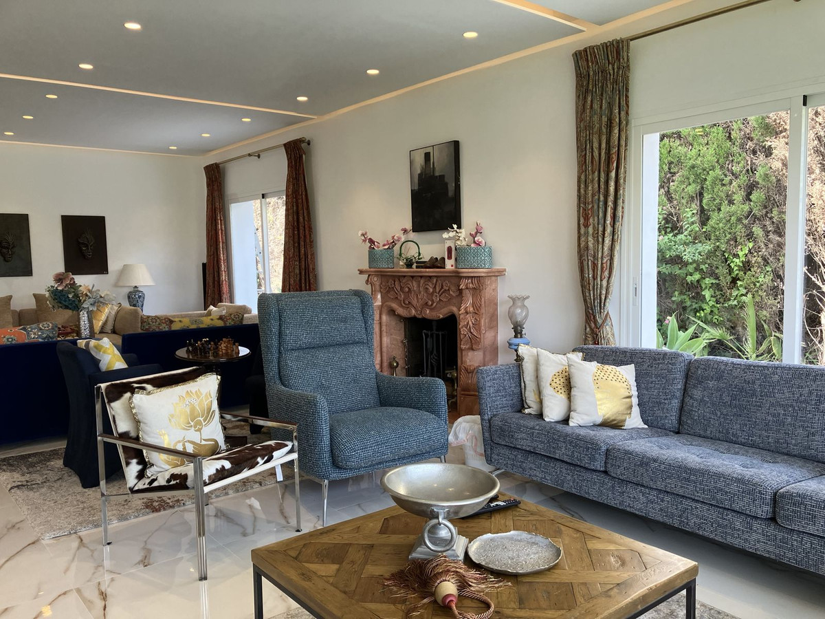 Se vende Villa - Chalet de 6 dormitorios en Costa Del Sol, Málaga, España