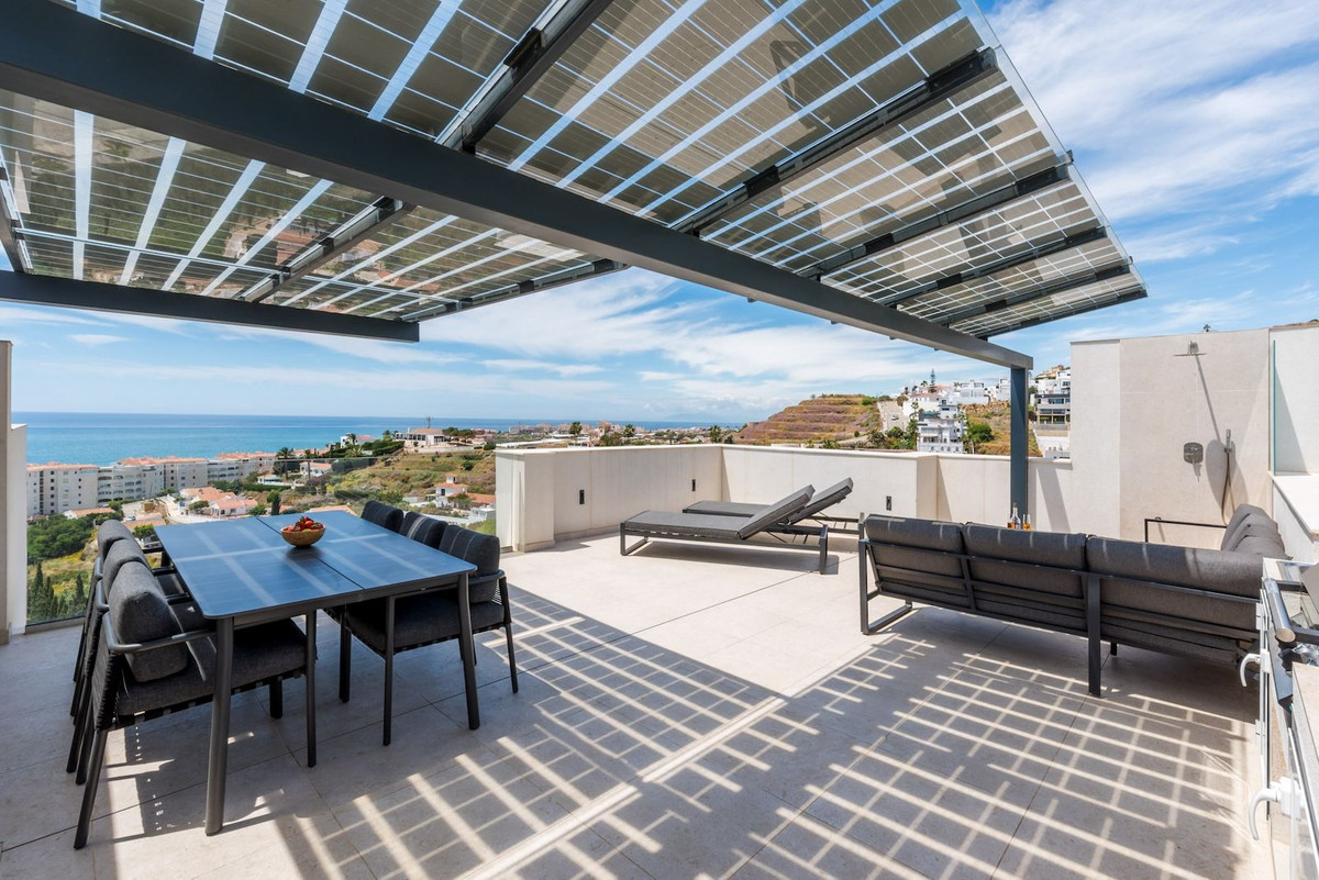 3 Bed Townhouse for sale in Torrox Costa Costa Del Sol East, Málaga, Spain
