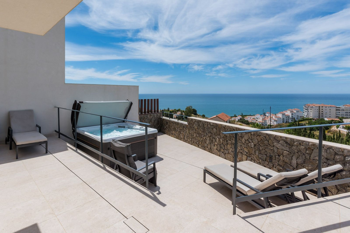 3 Bed Townhouse for sale in Torrox Costa Costa Del Sol East, Málaga, Spain