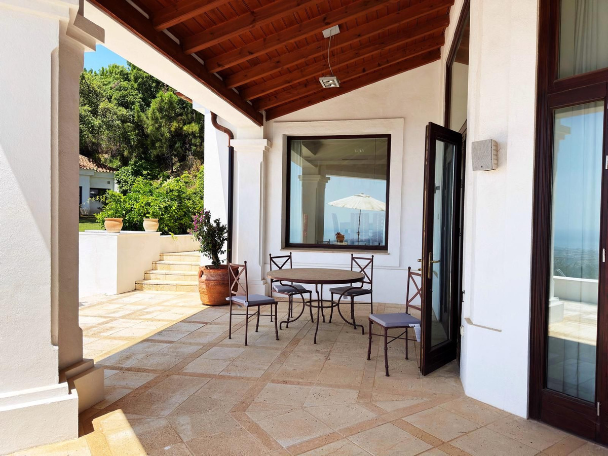 Se vende Villa - Chalet de 5 dormitorios en Costa Del Sol, Málaga, España