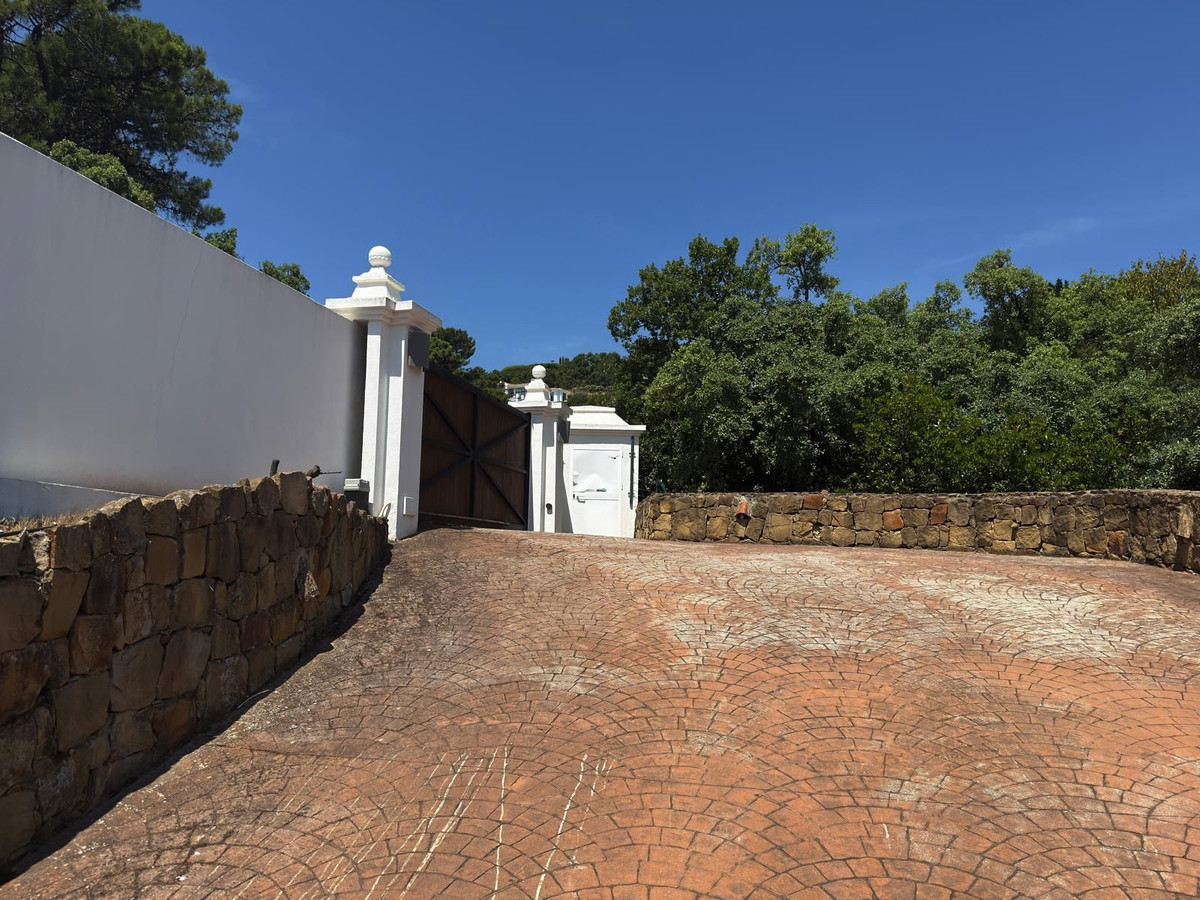Se vende Villa - Chalet de 5 dormitorios en Costa Del Sol, Málaga, España