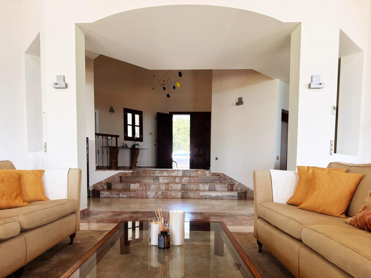 Se vende Villa - Chalet de 5 dormitorios en Costa Del Sol, Málaga, España
