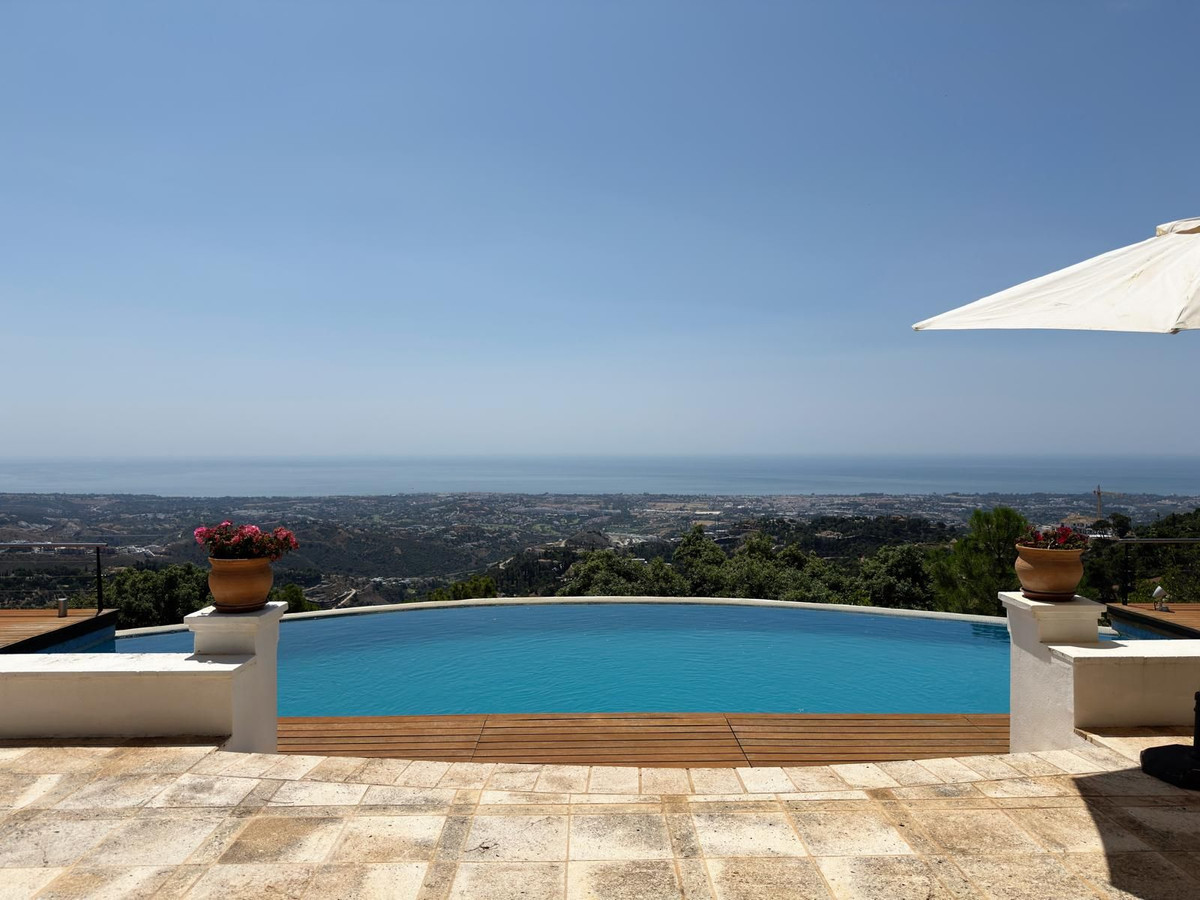 Se vende Villa - Chalet de 5 dormitorios en Costa Del Sol, Málaga, España