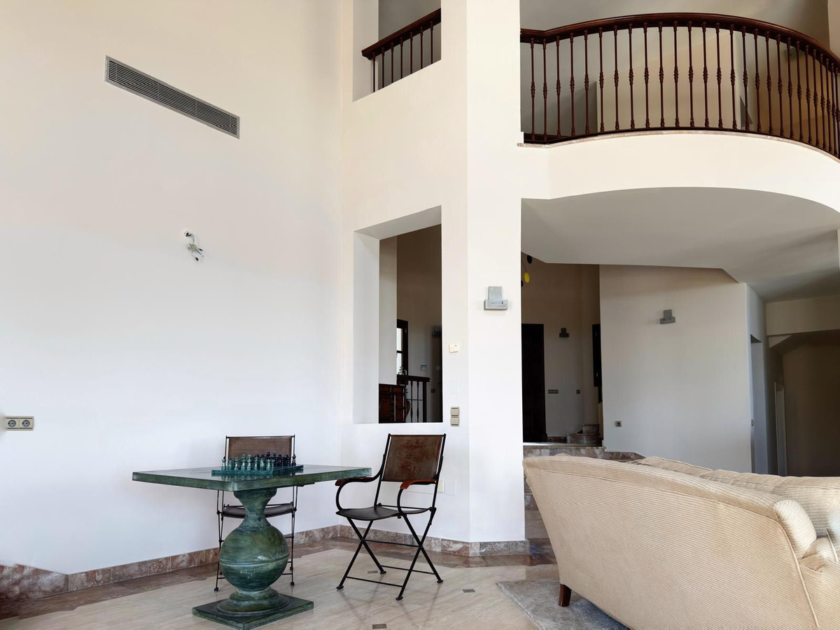 Se vende Villa - Chalet de 5 dormitorios en Costa Del Sol, Málaga, España