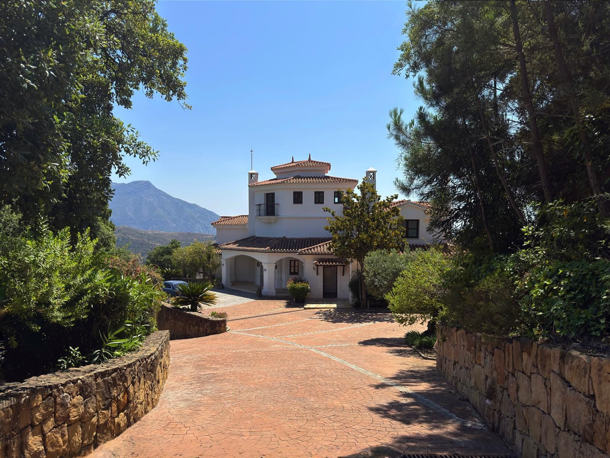 Se vende Villa - Chalet de 5 dormitorios en Costa Del Sol, Málaga, España