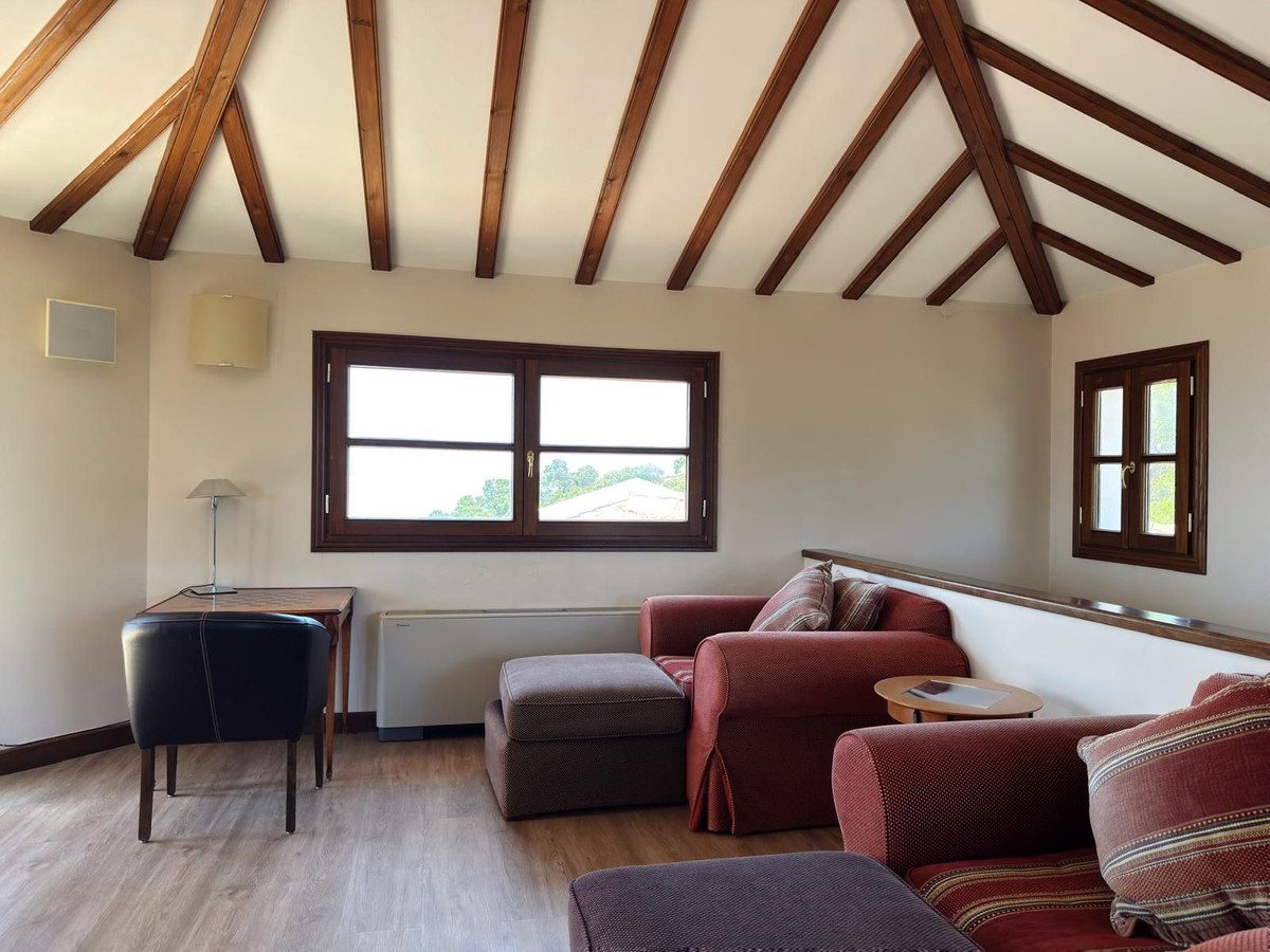 Se vende Villa - Chalet de 5 dormitorios en Costa Del Sol, Málaga, España