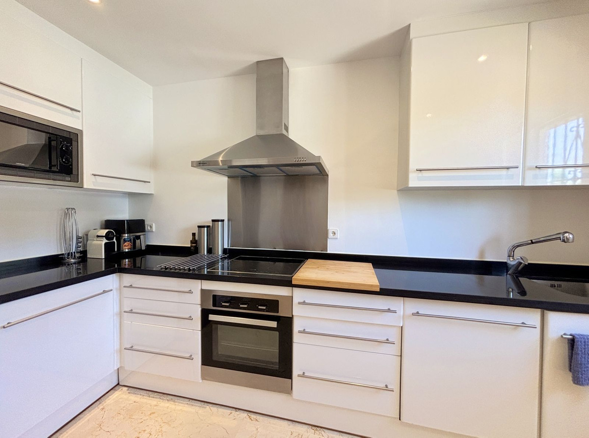 3 Bed Townhouse for sale in Estepona Costa Del Sol, Málaga, Spain