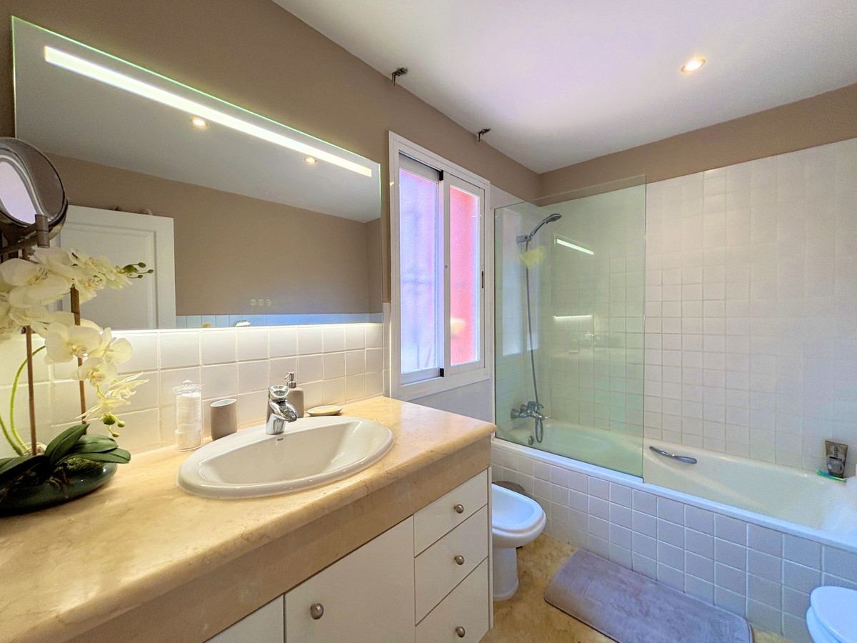 3 Bed Townhouse for sale in Estepona Costa Del Sol, Málaga, Spain