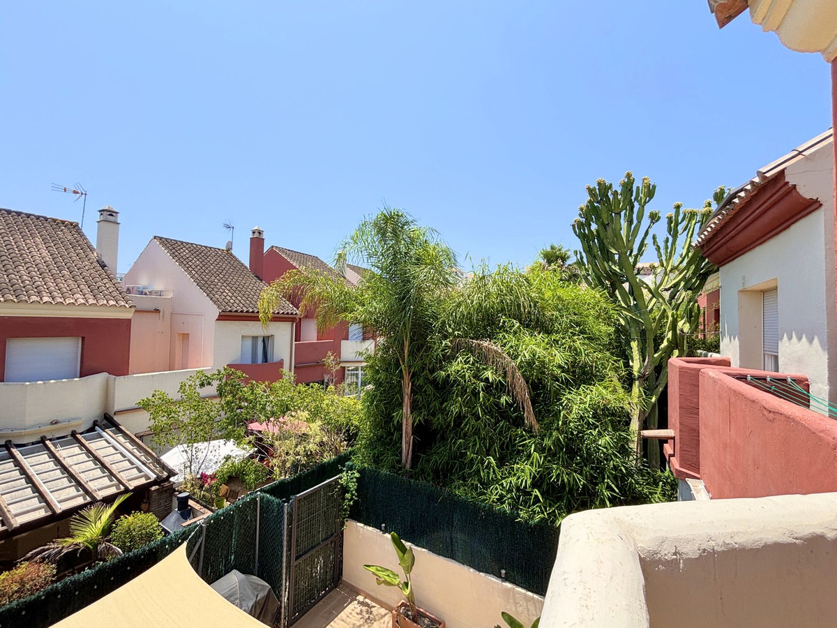 3 Bed Townhouse for sale in Estepona Costa Del Sol, Málaga, Spain