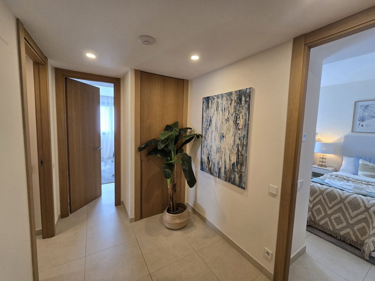 3 Bed Apartment for sale in Benahavís Costa Del Sol, Málaga, Spain