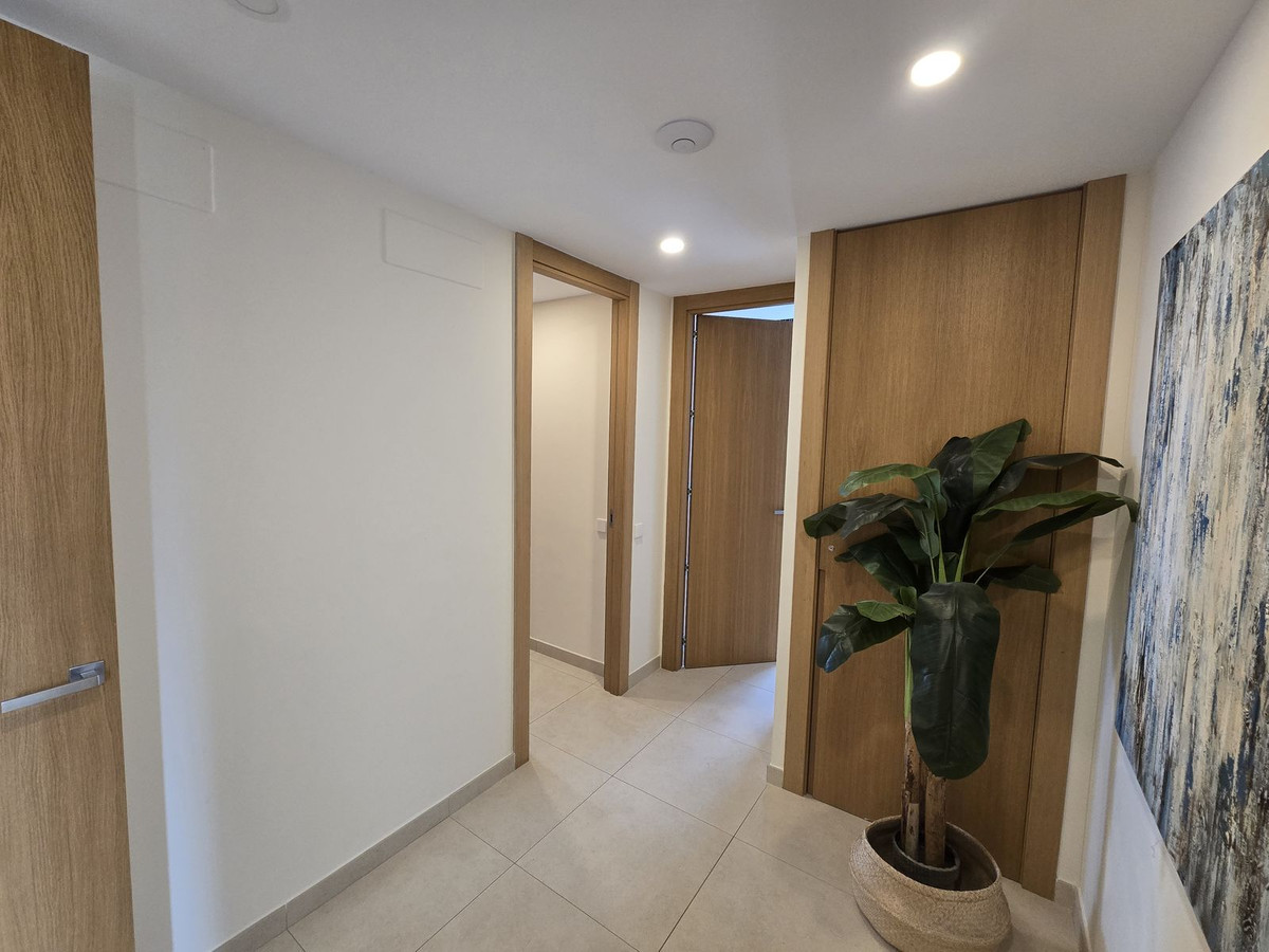 3 Bed Apartment for sale in Benahavís Costa Del Sol, Málaga, Spain