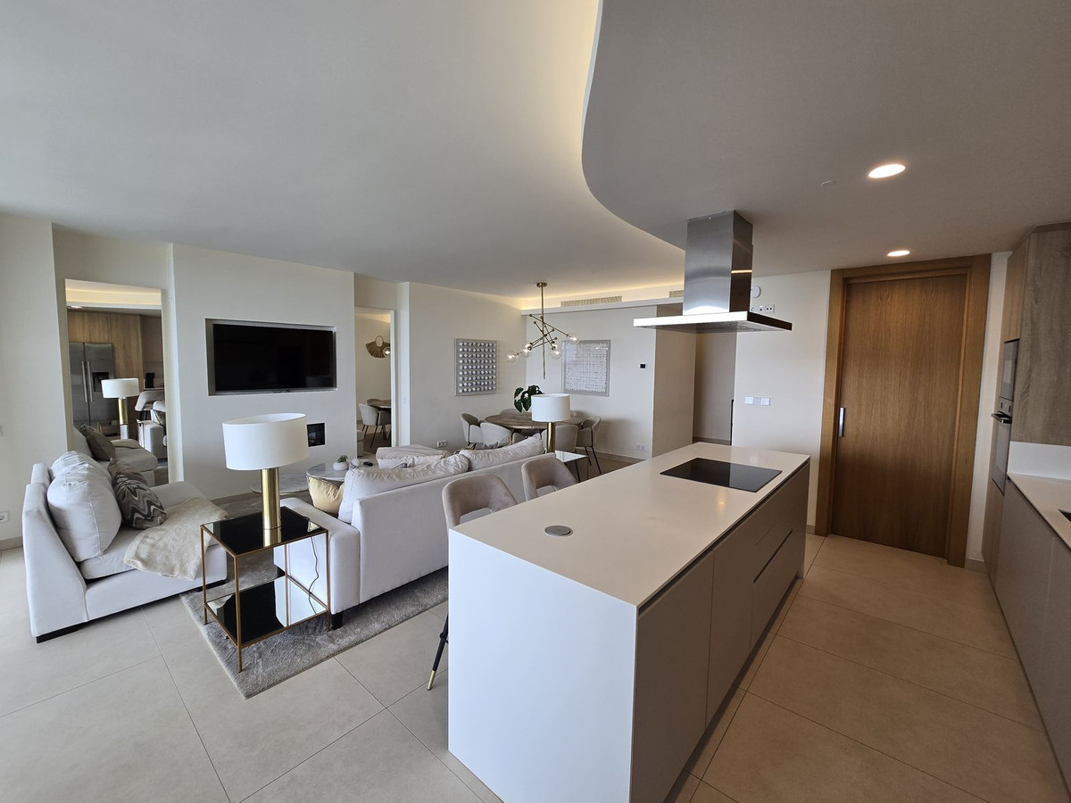 3 Bed Apartment for sale in Benahavís Costa Del Sol, Málaga, Spain
