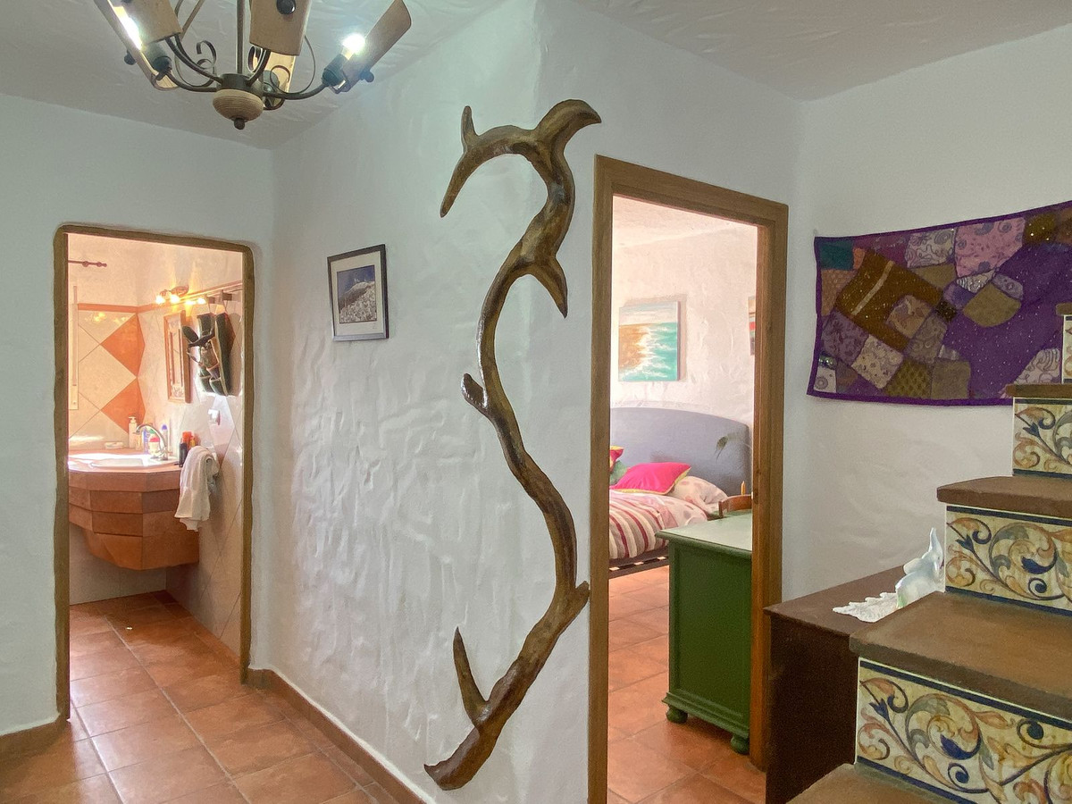 2 Bed Townhouse for sale in Frigiliana Costa Del Sol East, Málaga, Spain