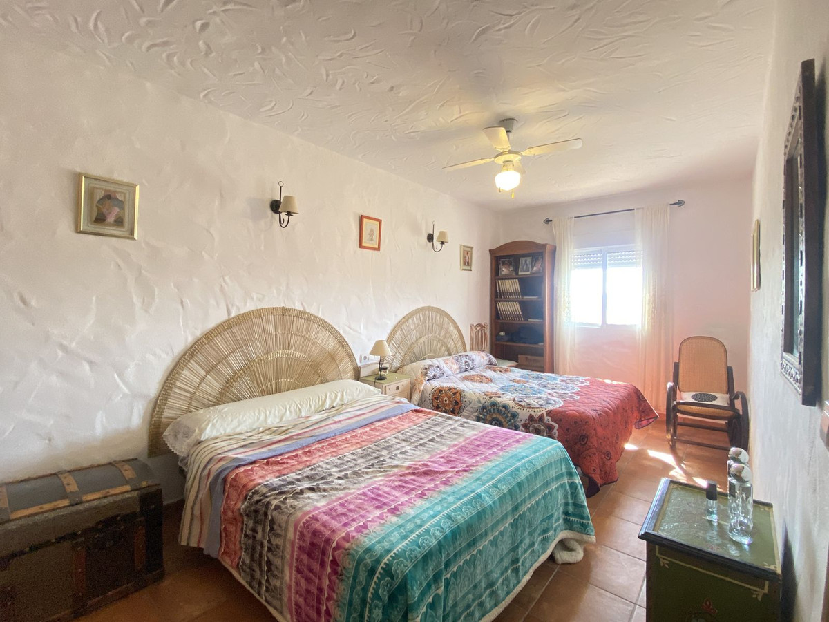 2 Bed Townhouse for sale in Frigiliana Costa Del Sol East, Málaga, Spain
