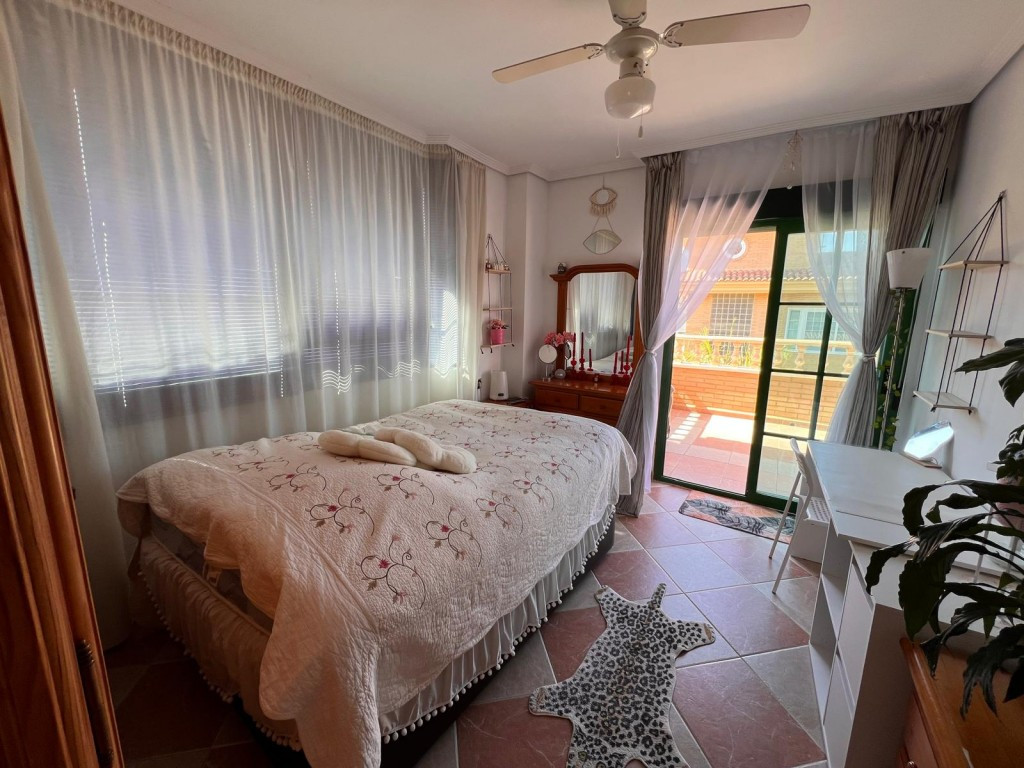 Se vende Villa - Chalet de 8 dormitorios en Costa Blanca, Alicante, España