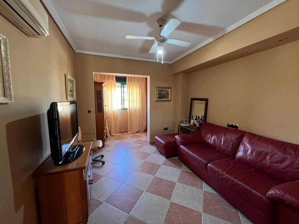 Se vende Villa - Chalet de 8 dormitorios en Costa Blanca, Alicante, España