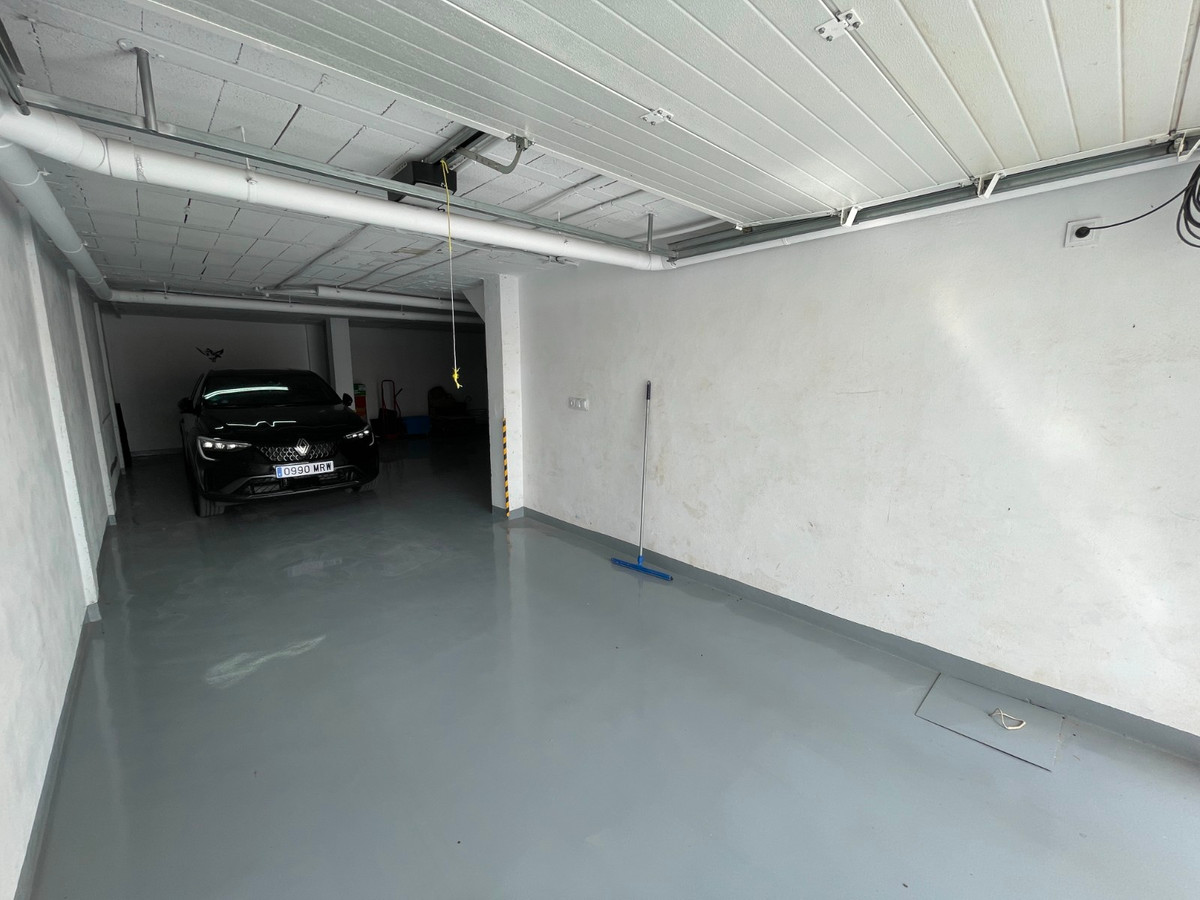 4 Bed Townhouse for sale in Alicante Costa Blanca, Alicante, Spain