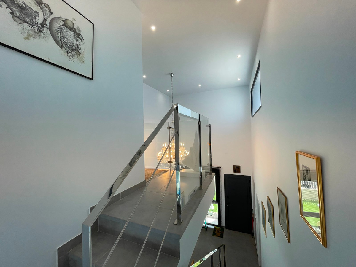 4 Bed Townhouse for sale in Alicante Costa Blanca, Alicante, Spain