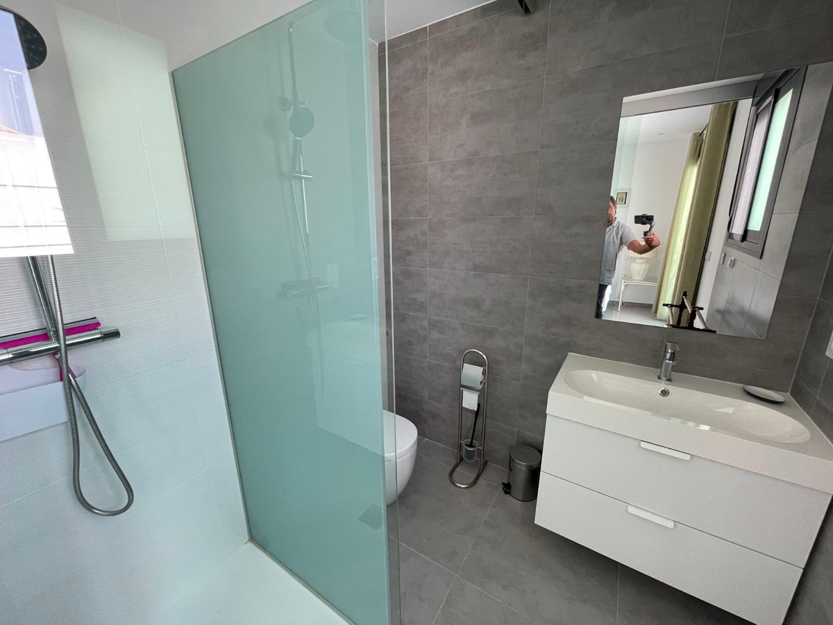 4 Bed Townhouse for sale in Alicante Costa Blanca, Alicante, Spain