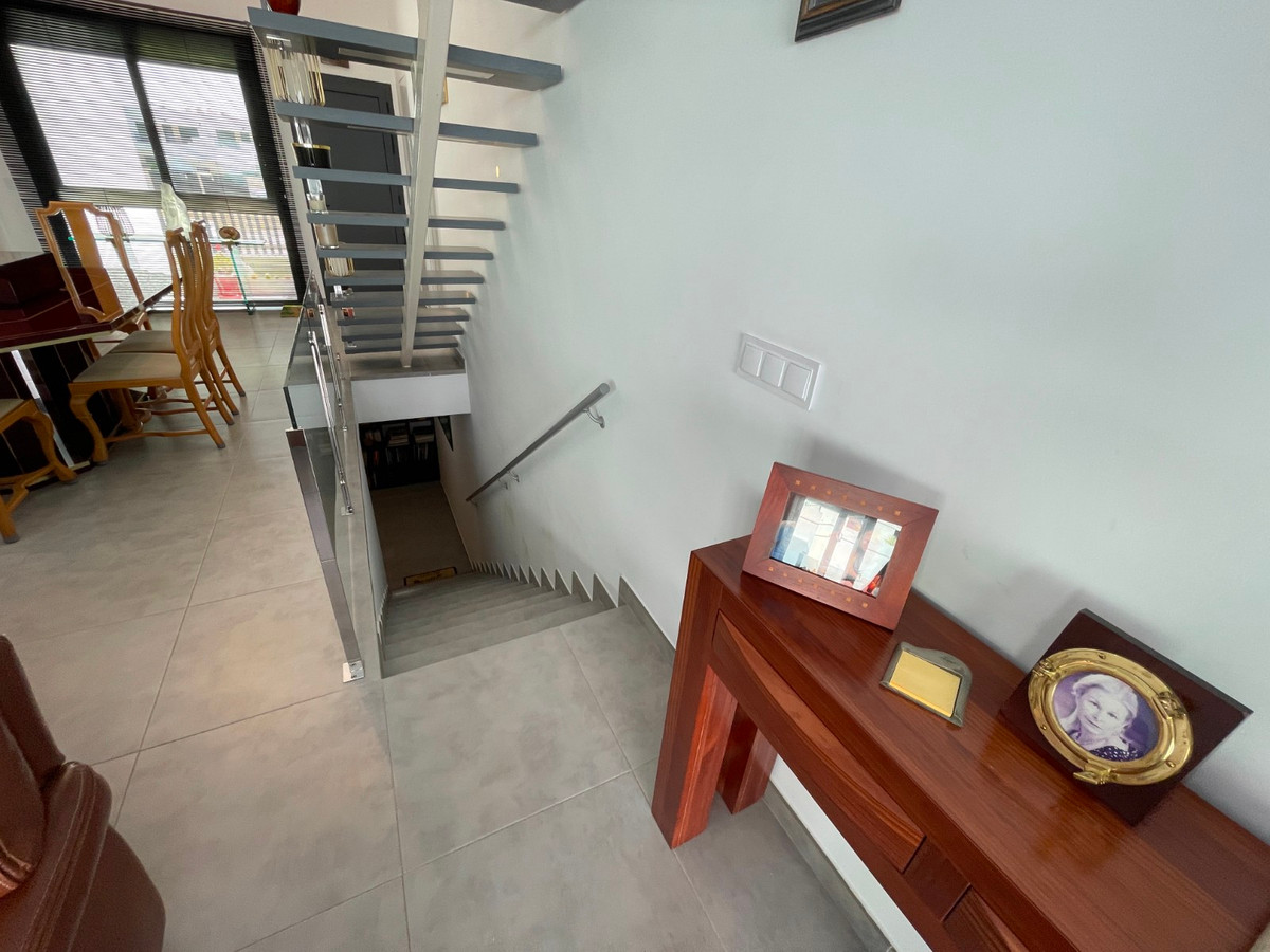 4 Bed Townhouse for sale in Alicante Costa Blanca, Alicante, Spain