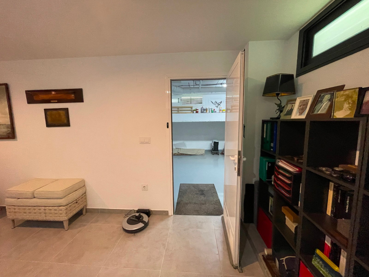 4 Bed Townhouse for sale in Alicante Costa Blanca, Alicante, Spain