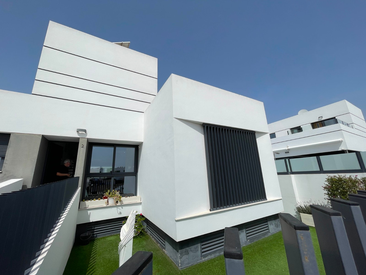 4 Bed Townhouse for sale in Alicante Costa Blanca, Alicante, Spain