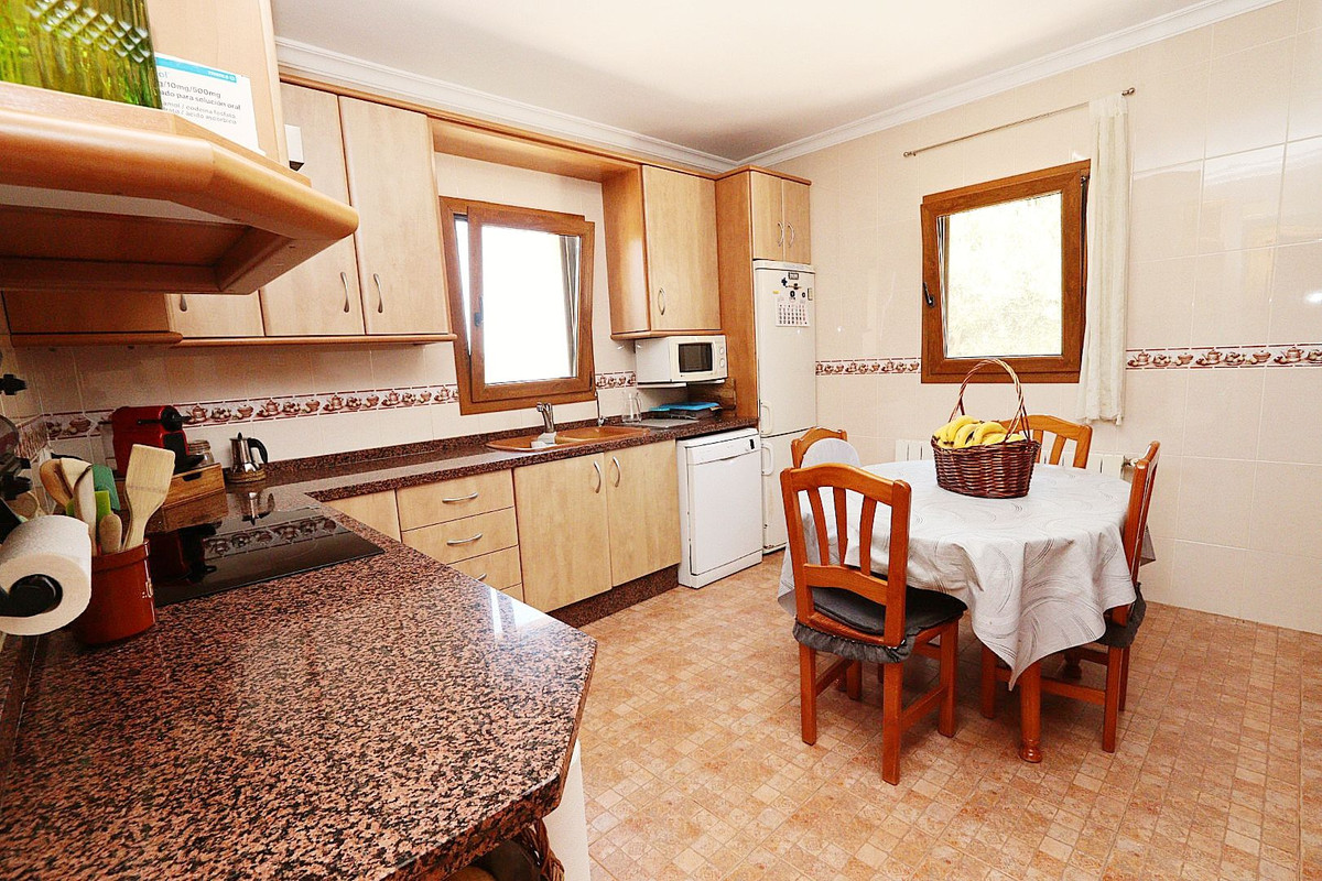 Se vende Finca - Cortijo de 9 dormitorios en Costa Blanca, Alicante, España