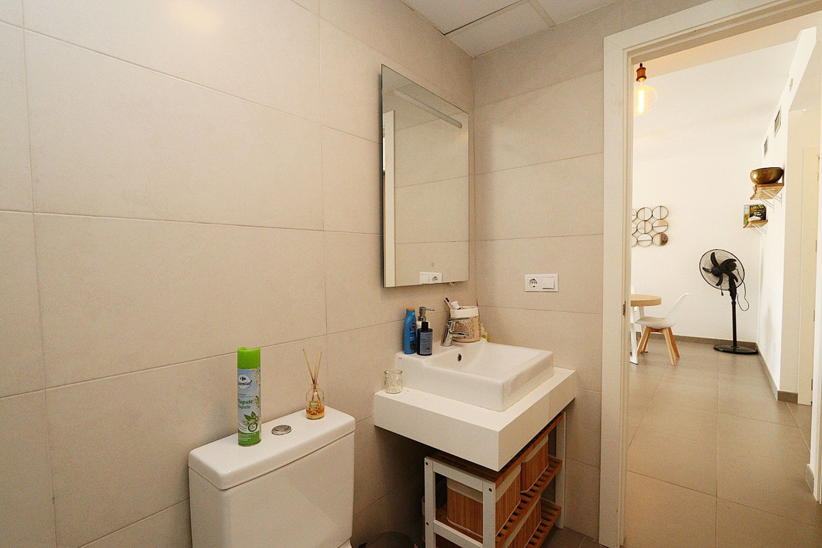 Se vende Apartamento Planta Baja de 2 dormitorios en Costa Blanca, Alicante, España