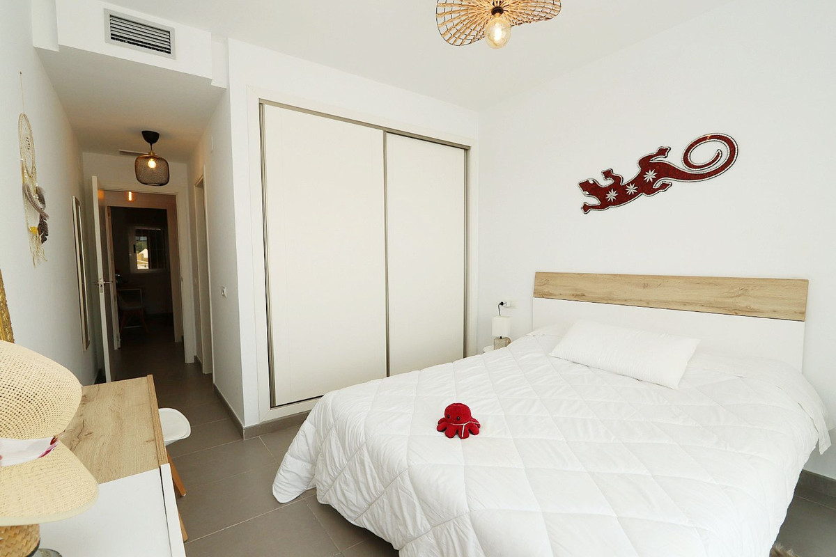 Se vende Apartamento Planta Baja de 2 dormitorios en Costa Blanca, Alicante, España