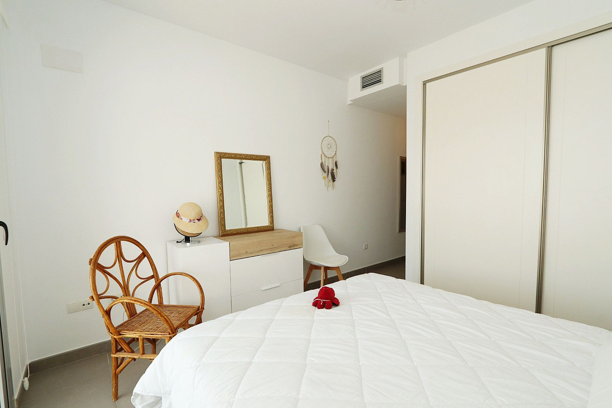 Se vende Apartamento Planta Baja de 2 dormitorios en Costa Blanca, Alicante, España