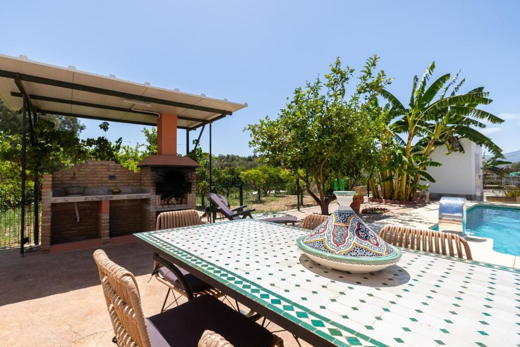 8 Bed Townhouse for sale in Málaga Costa Del Sol, Málaga, Spain