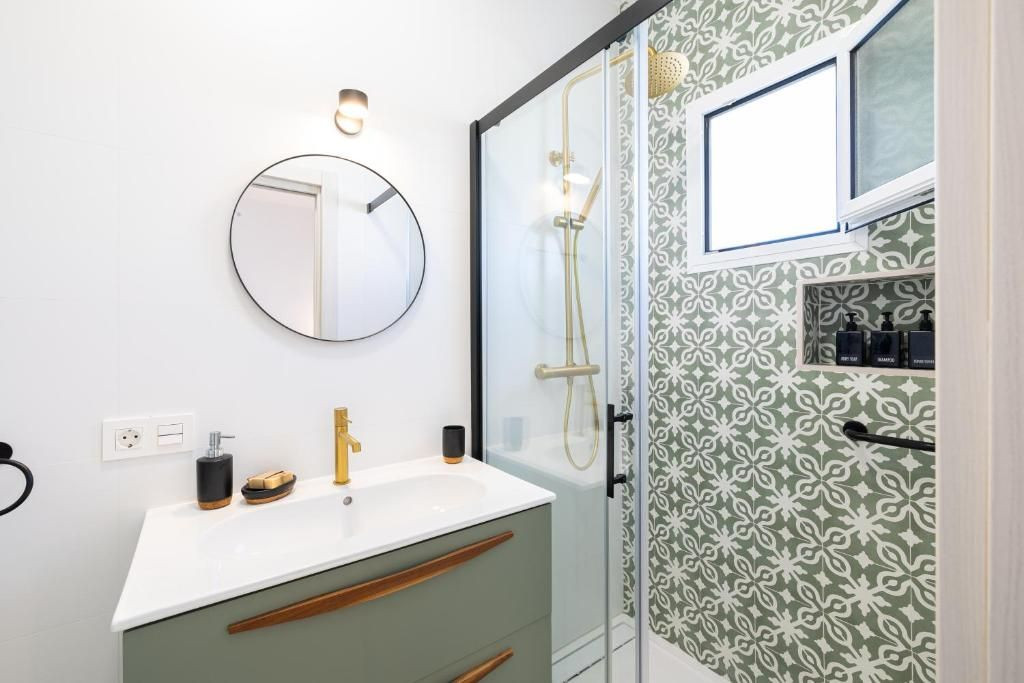 8 Bed Townhouse for sale in Málaga Costa Del Sol, Málaga, Spain