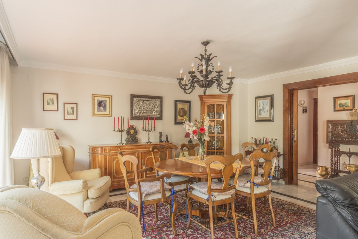 6 Bed Townhouse for sale in Cerrado De Calderón Málaga Ciudad, Málaga, Spain