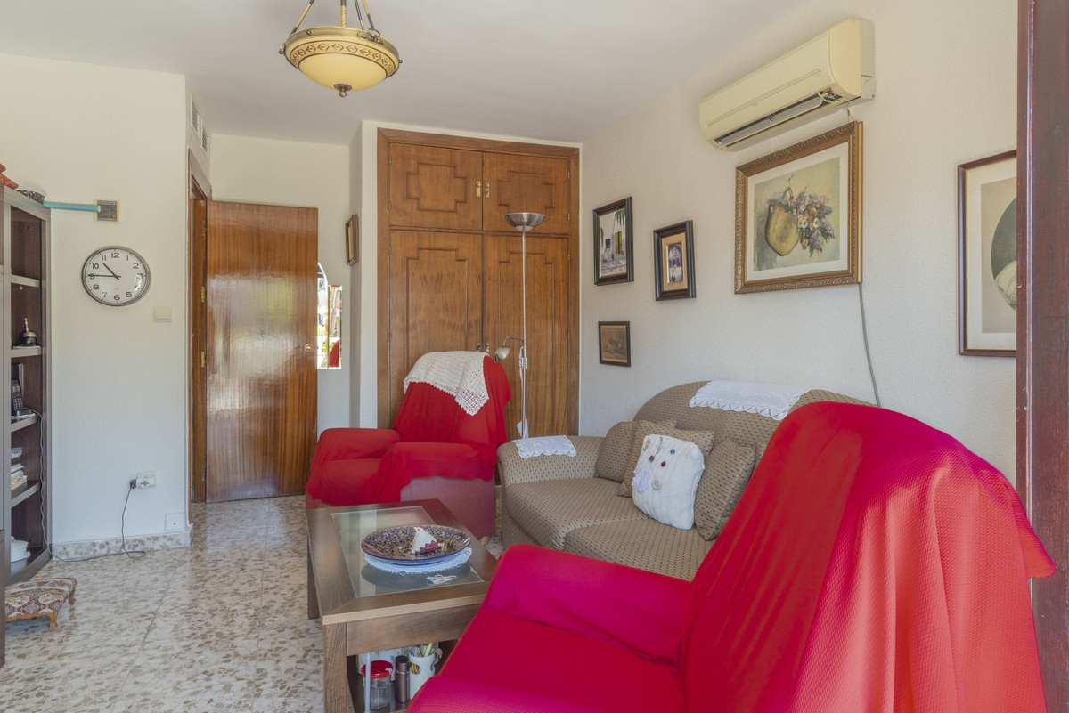 6 Bed Townhouse for sale in Cerrado De Calderón Málaga Ciudad, Málaga, Spain