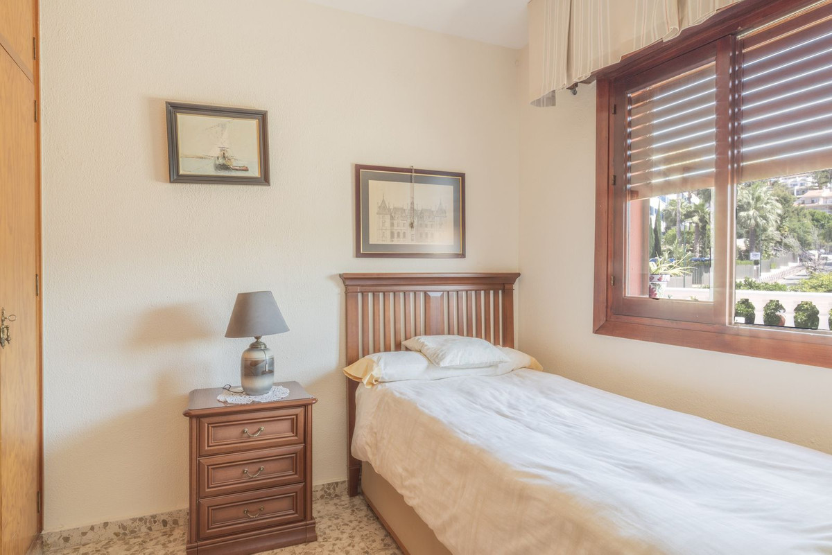 6 Bed Townhouse for sale in Cerrado De Calderón Málaga Ciudad, Málaga, Spain