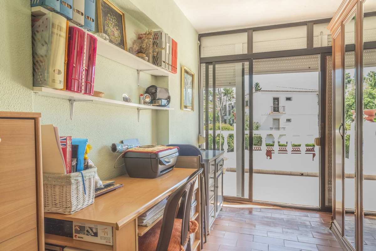 6 Bed Townhouse for sale in Cerrado De Calderón Málaga Ciudad, Málaga, Spain