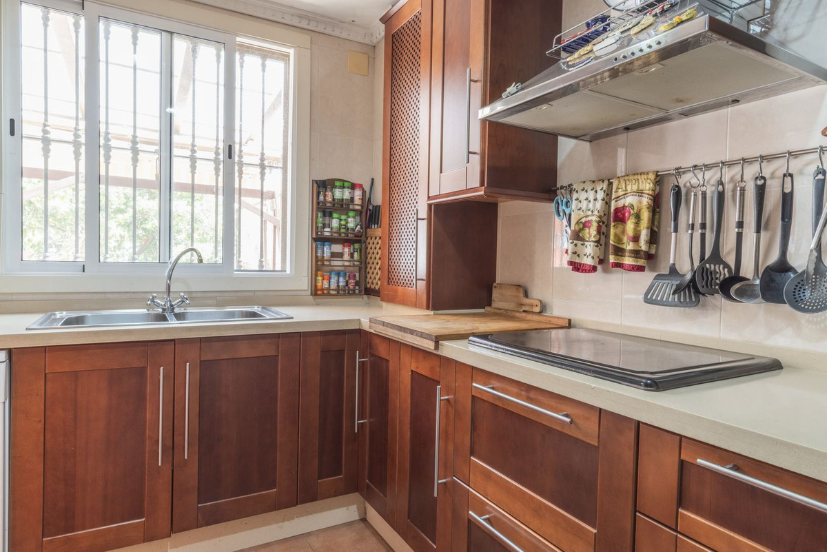 6 Bed Townhouse for sale in Cerrado De Calderón Málaga Ciudad, Málaga, Spain