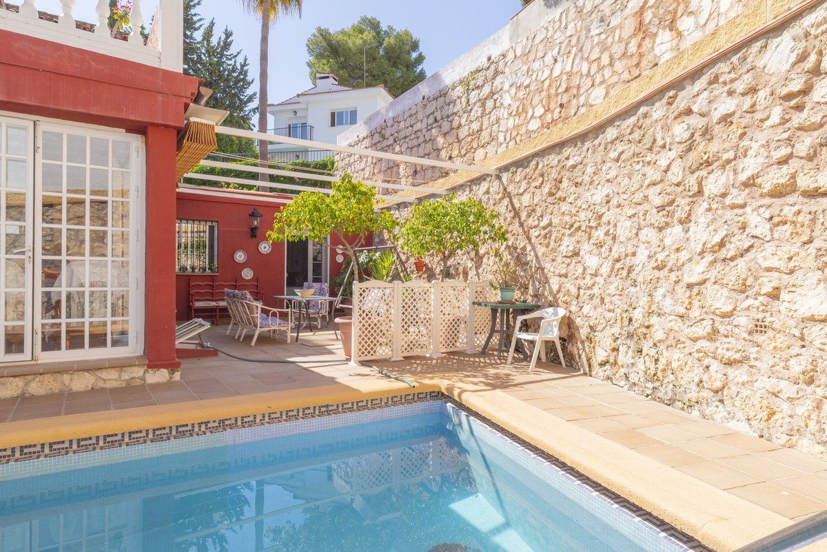 6 Bed Townhouse for sale in Cerrado De Calderón Málaga Ciudad, Málaga, Spain