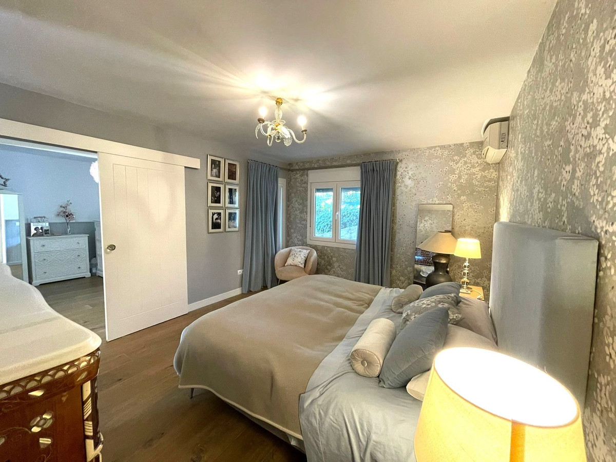 4 Bed Townhouse for sale in Estepona Costa Del Sol, Málaga, Spain