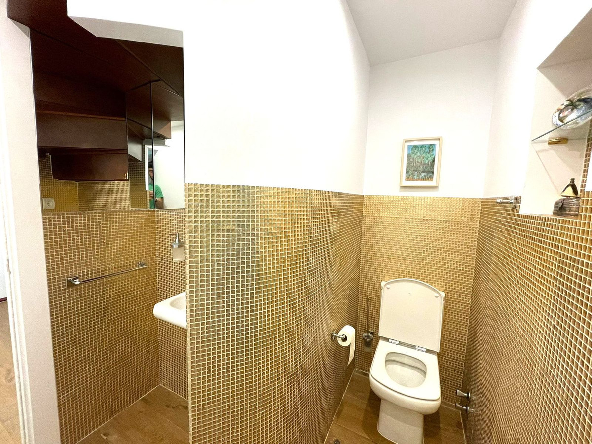 4 Bed Townhouse for sale in Estepona Costa Del Sol, Málaga, Spain
