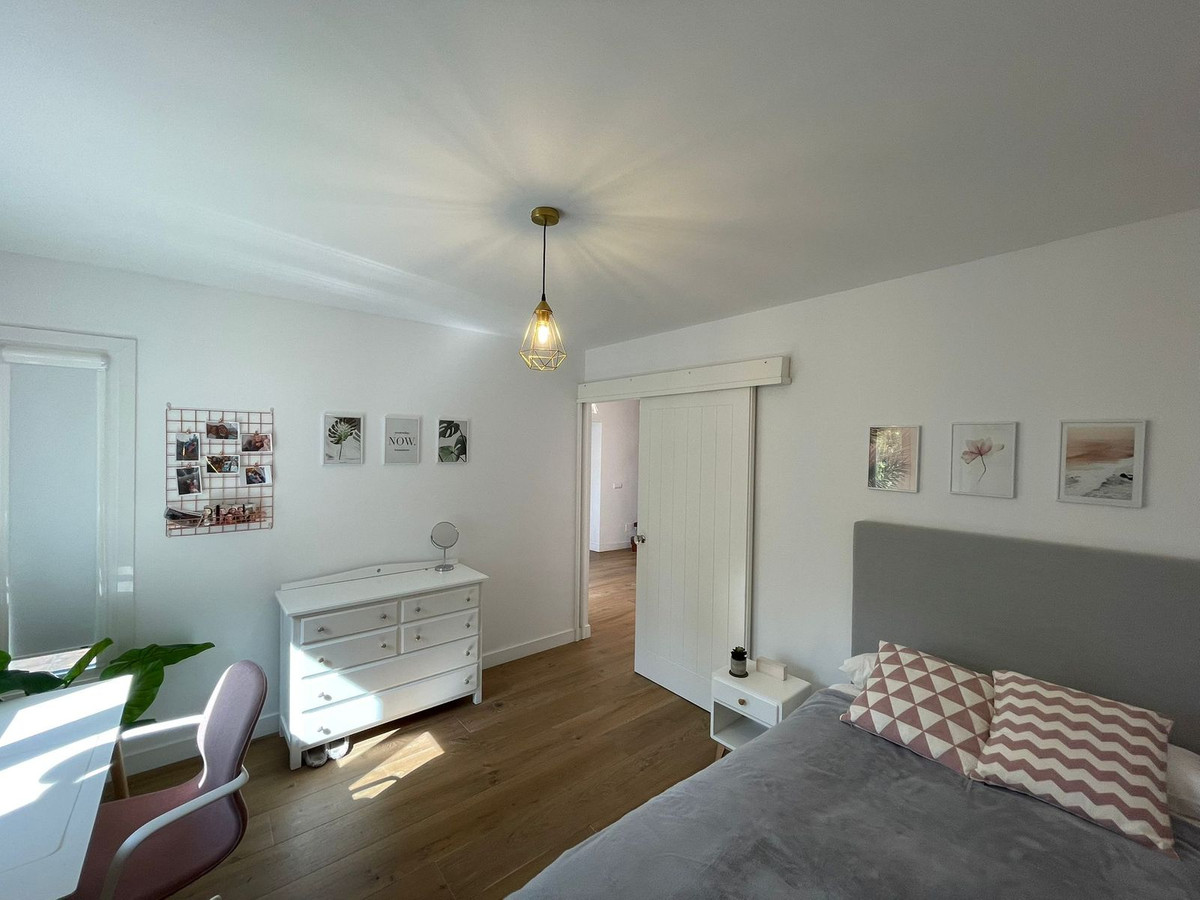 4 Bed Townhouse for sale in Estepona Costa Del Sol, Málaga, Spain