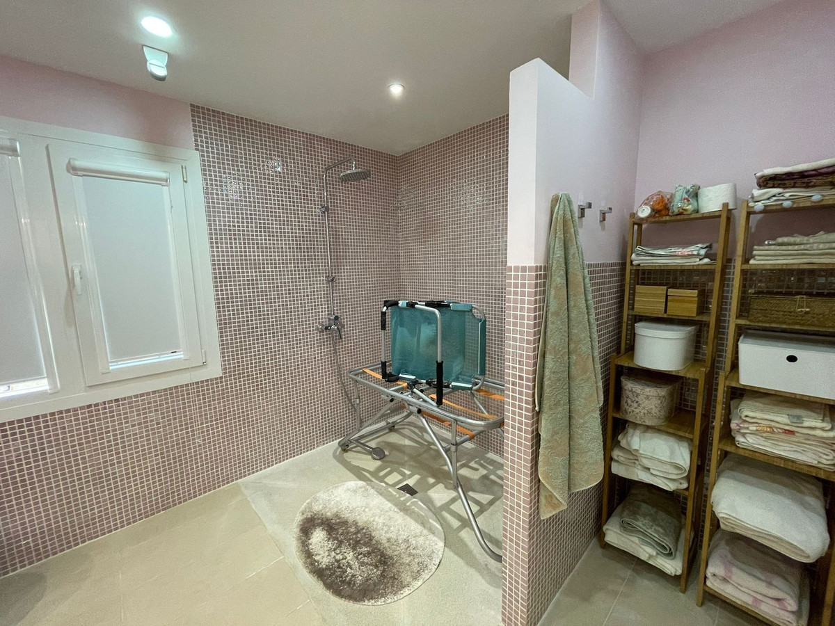4 Bed Townhouse for sale in Estepona Costa Del Sol, Málaga, Spain