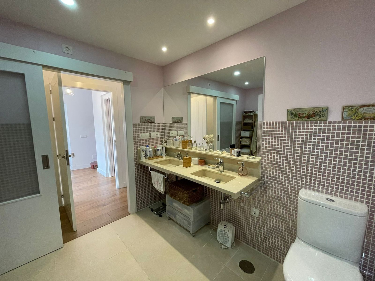 4 Bed Townhouse for sale in Estepona Costa Del Sol, Málaga, Spain