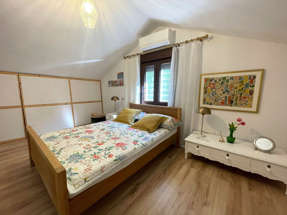 4 Bed Townhouse for sale in Estepona Costa Del Sol, Málaga, Spain
