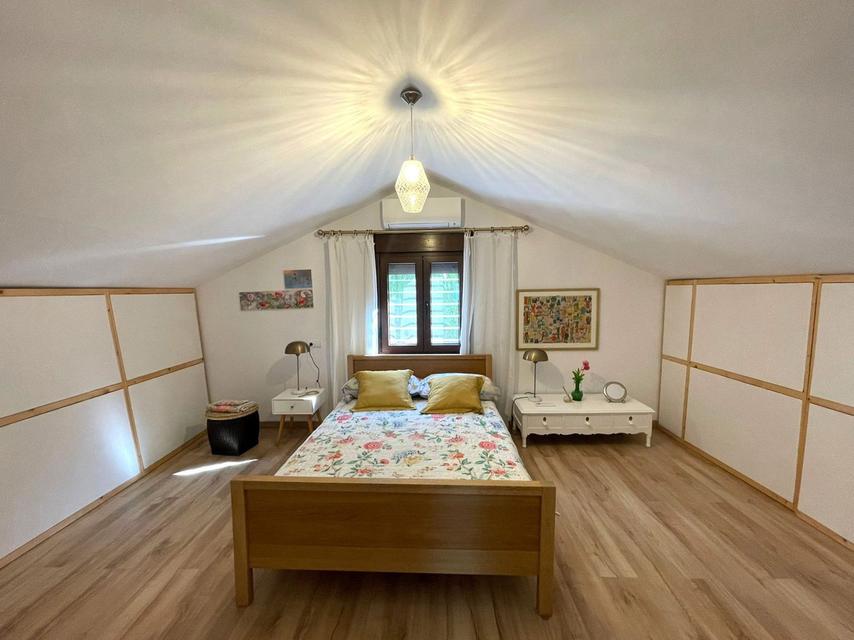 4 Bed Townhouse for sale in Estepona Costa Del Sol, Málaga, Spain