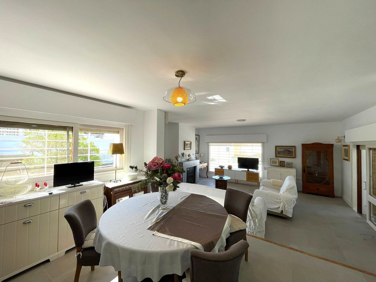 4 Bed Townhouse for sale in Estepona Costa Del Sol, Málaga, Spain