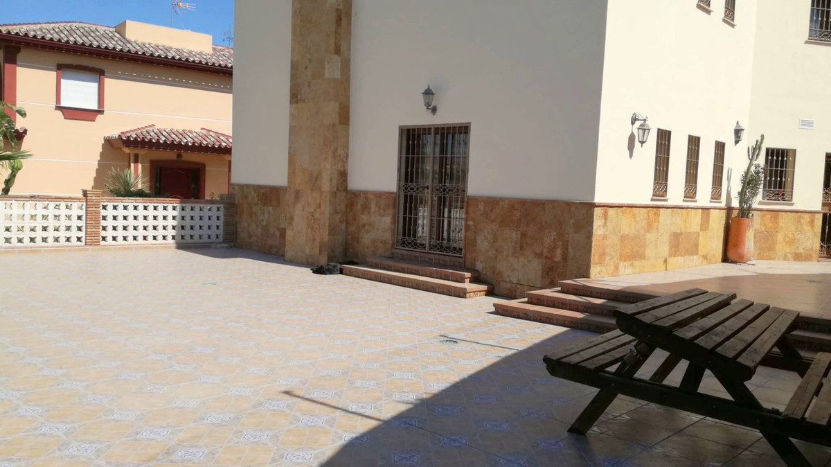 6 Bed Townhouse for sale in Estacion De Cartama Costa Del Sol, Málaga, Spain
